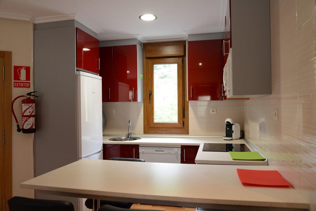 Apartamentos El Rincon De Limes Cangas De Narcea Zimmer foto